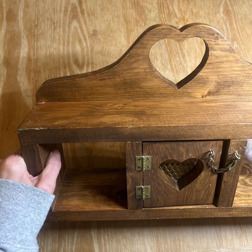 Vintage Wood Wall Shelf Curio Heart Cut-Out Farmhouse Pegs COTTAGECORE - Picture 6 of 7